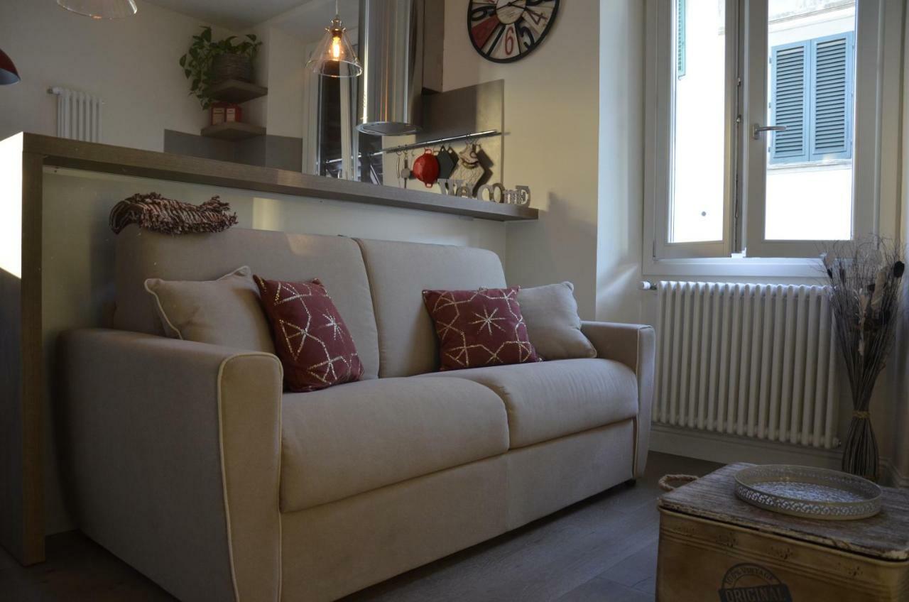 With Appartement Florence